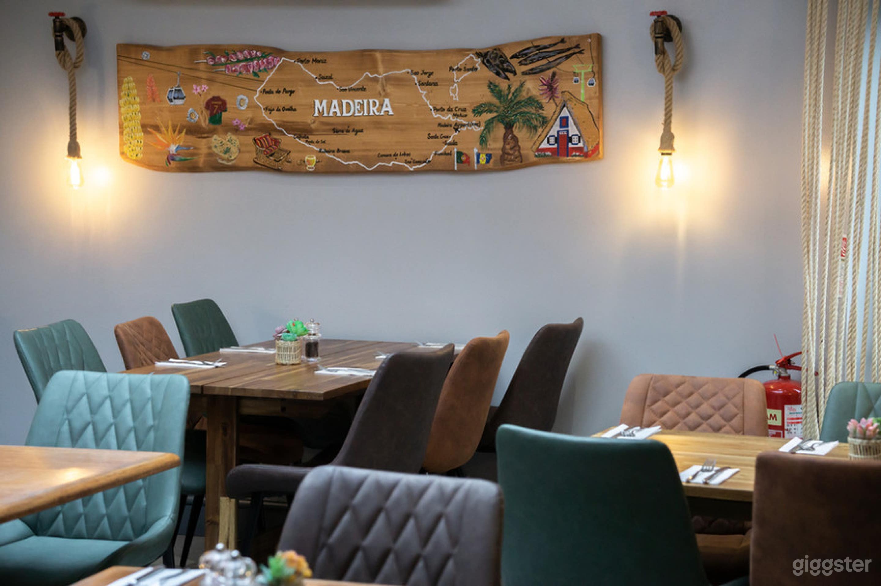 Cafe &amp; Restaurant Private Venue Hire  Photo 4