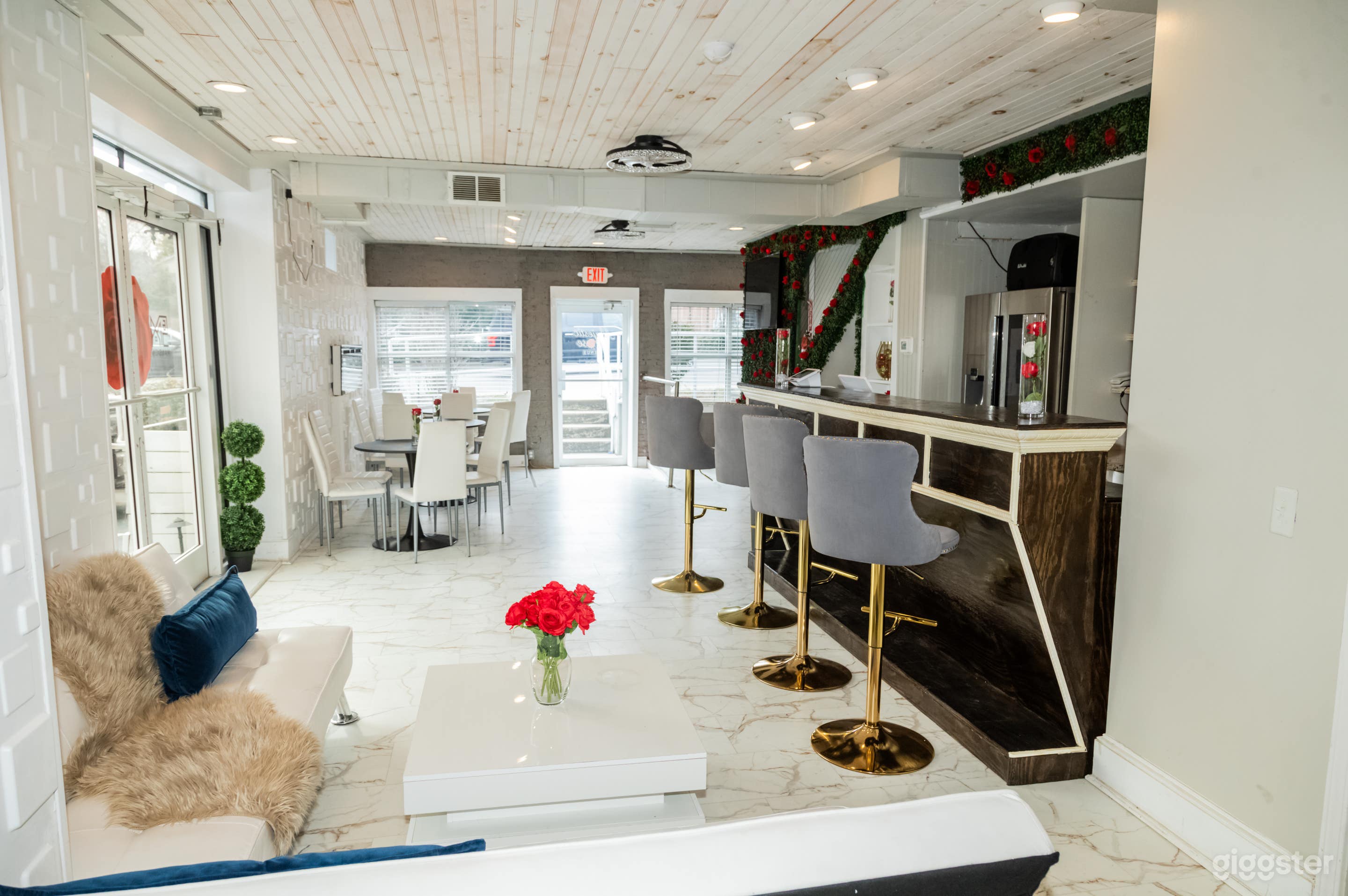 Elegant Intimate Venue for Events & Productions Photo 1