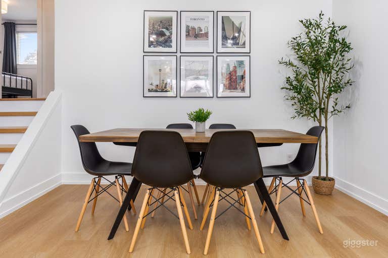  Modern 4BR Home | MCM Minimalist Decor 