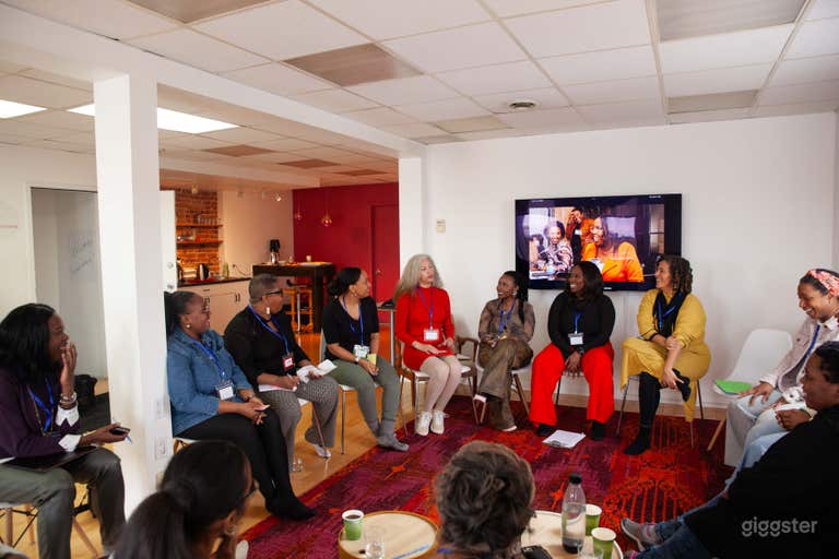  Espace polyvalent pour réunions, ateliers & enregistrements (Mile End) 