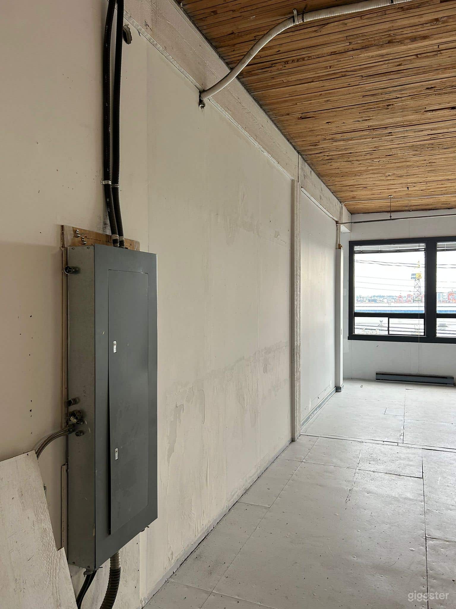 Warehouse Rental in Lower Lonsdale Photo 3