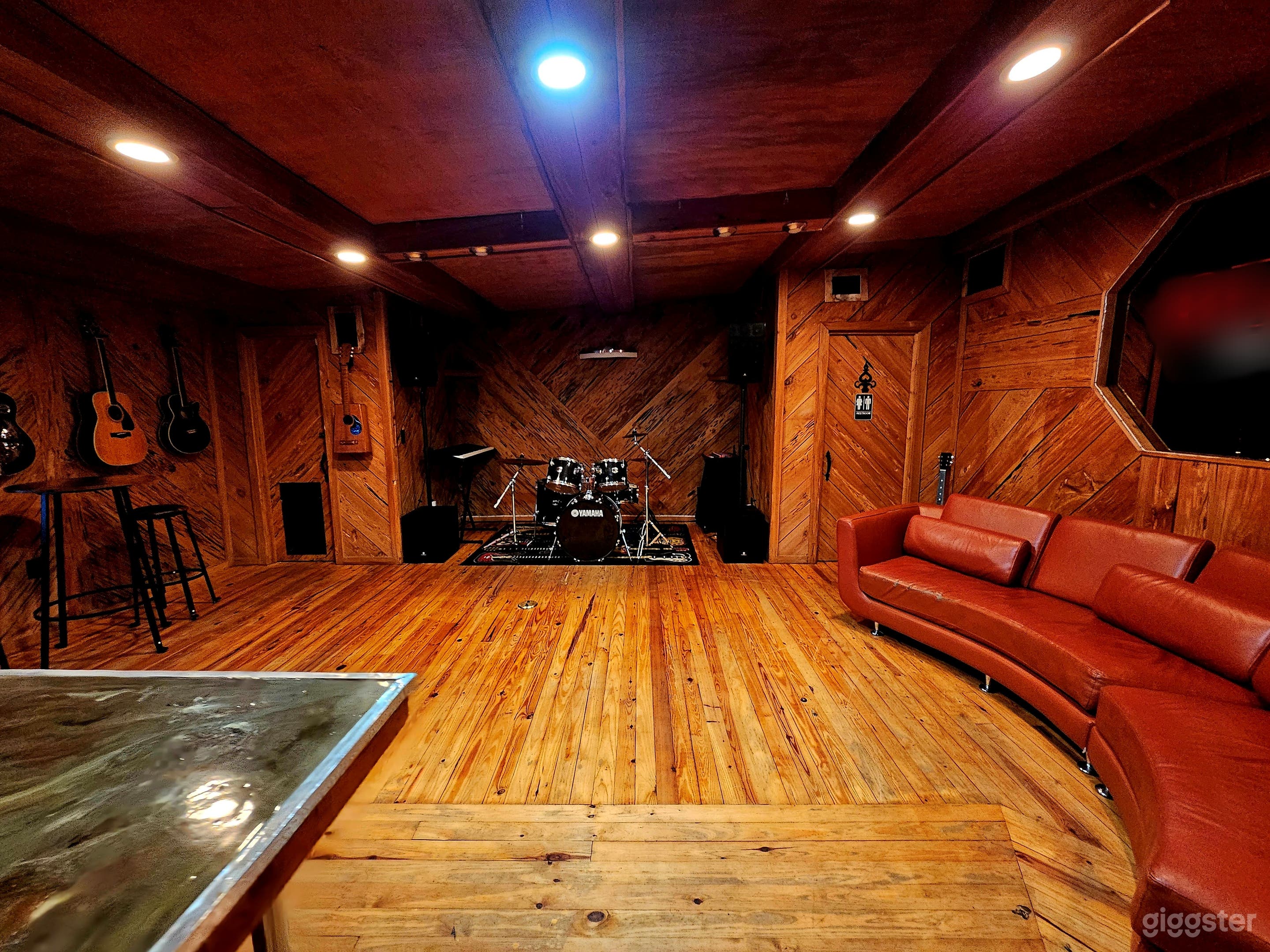 The Wood Suite Photo 2