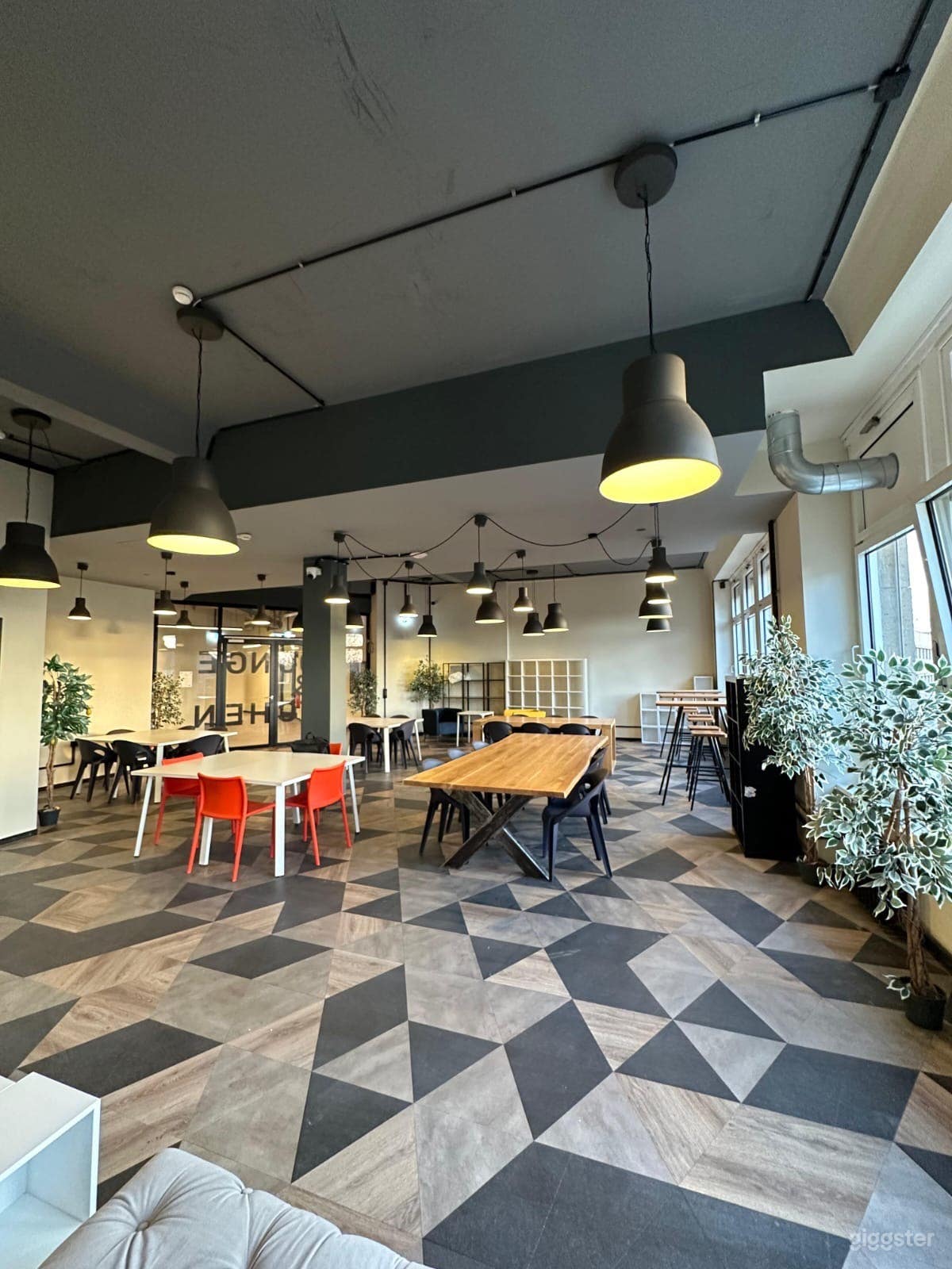 Our Hostel – the perfect location for your project? Photo 3