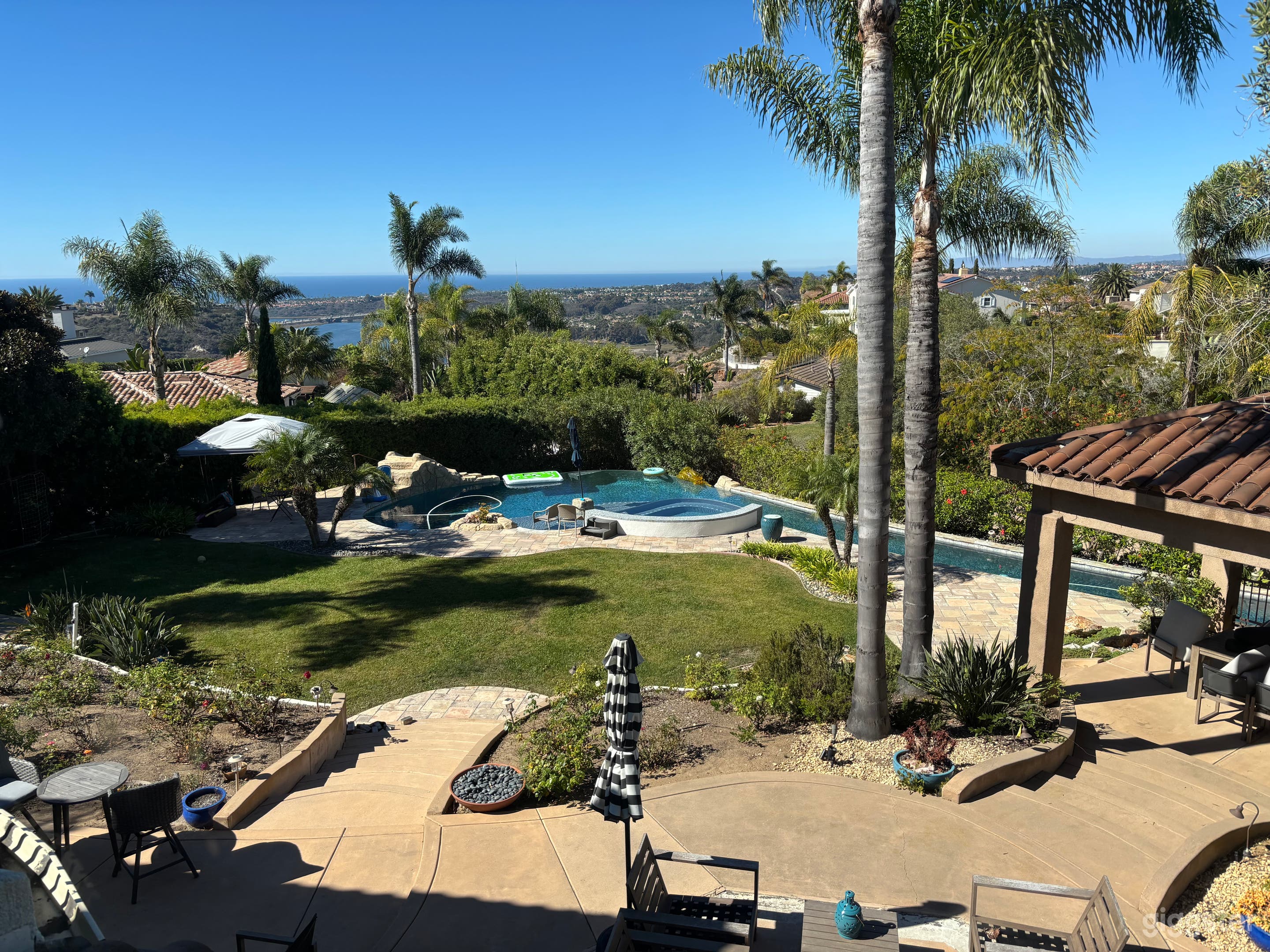 Outdoor Pool with Tropical Vibes and Amazing Views  Photo 1