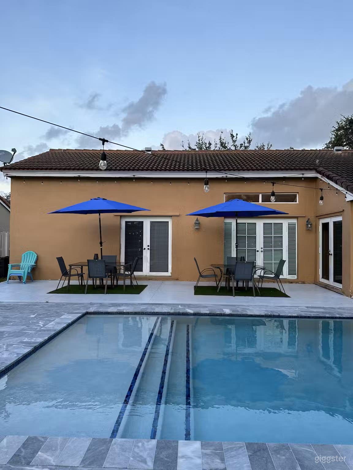Wonderful Oasis with Salt Water Heated Pool Photo 4