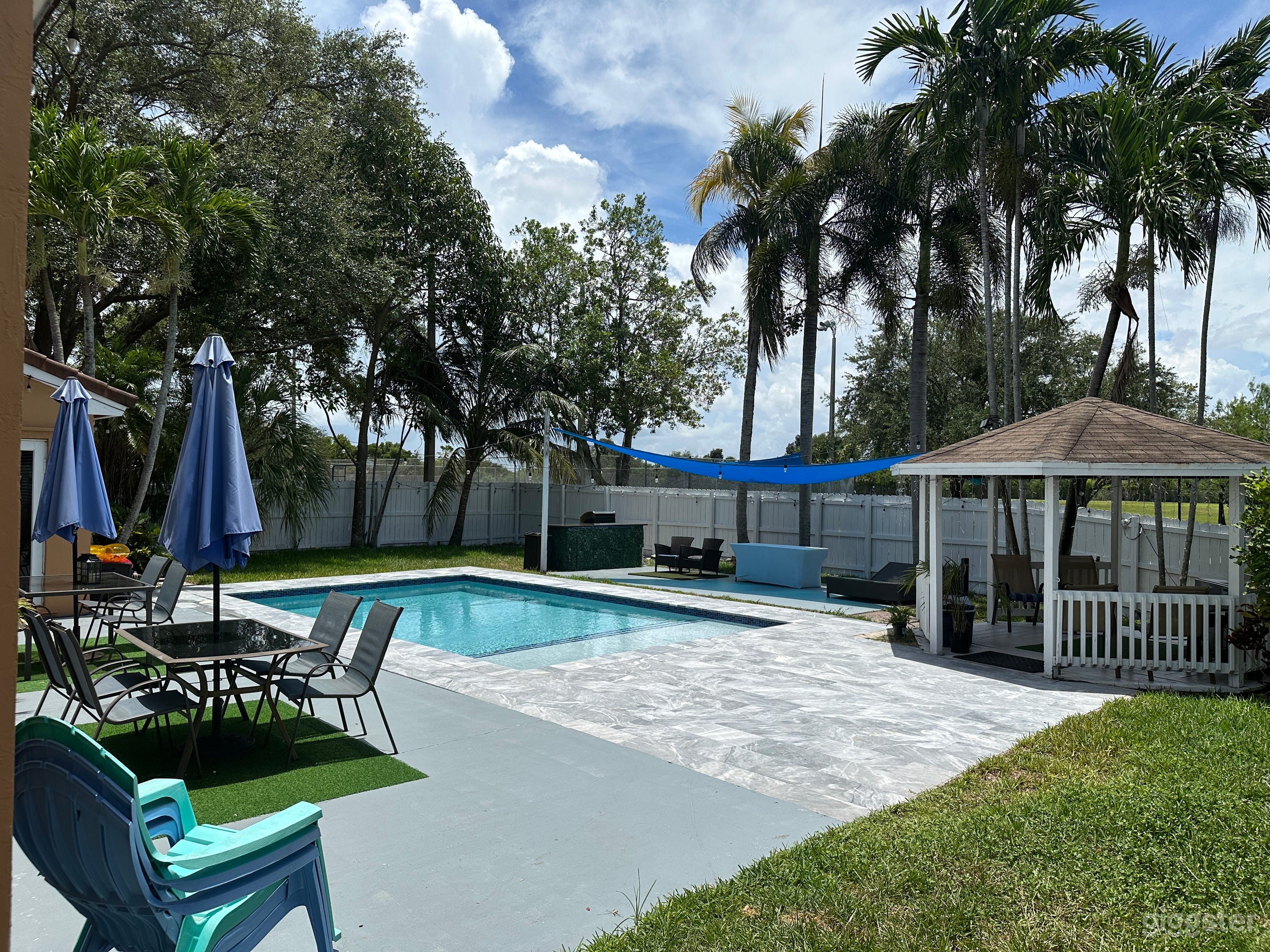 Wonderful Oasis with Salt Water Heated Pool Photo 1