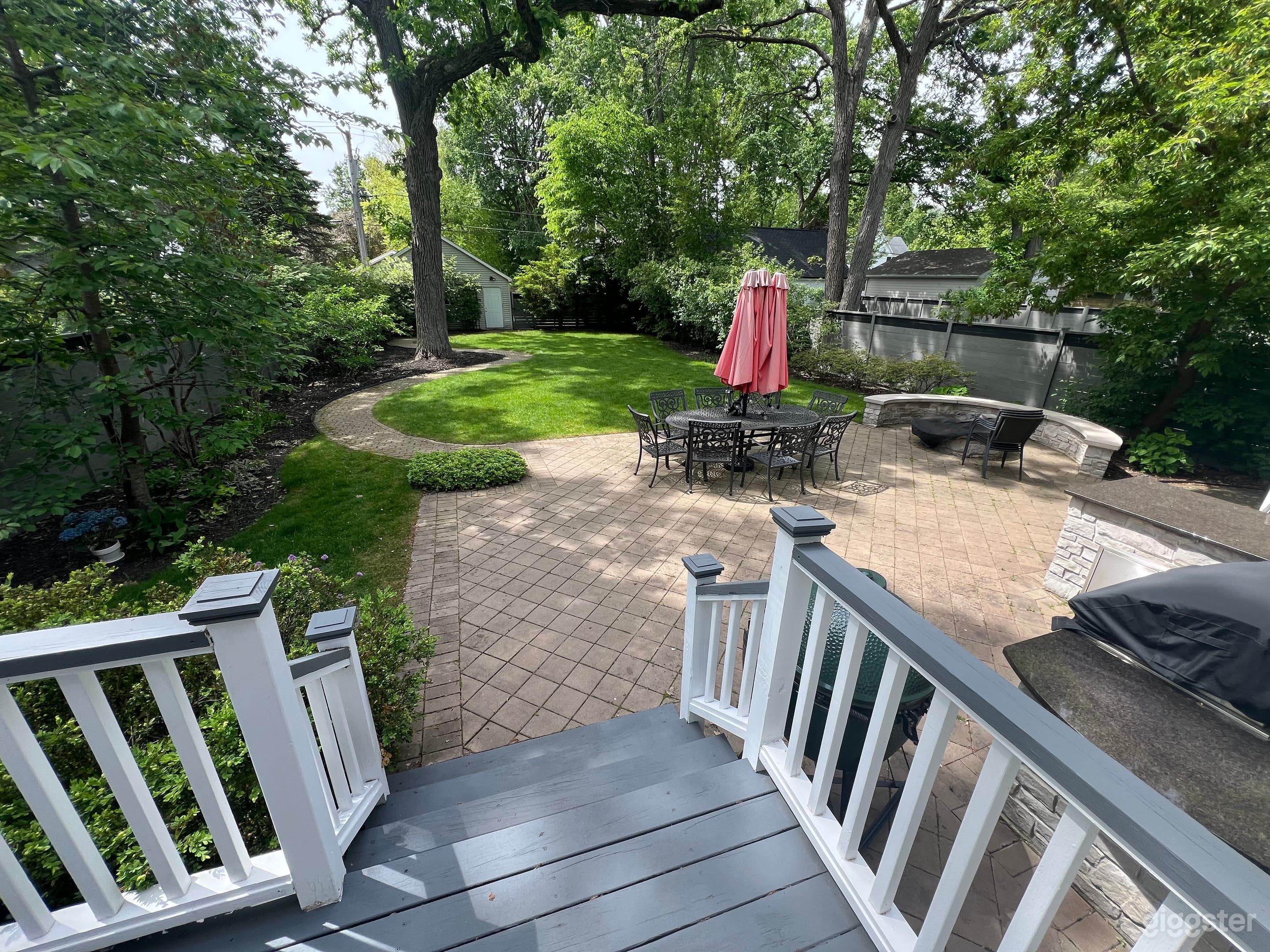 Classic early-1900s 3-story Northshore home Photo 3