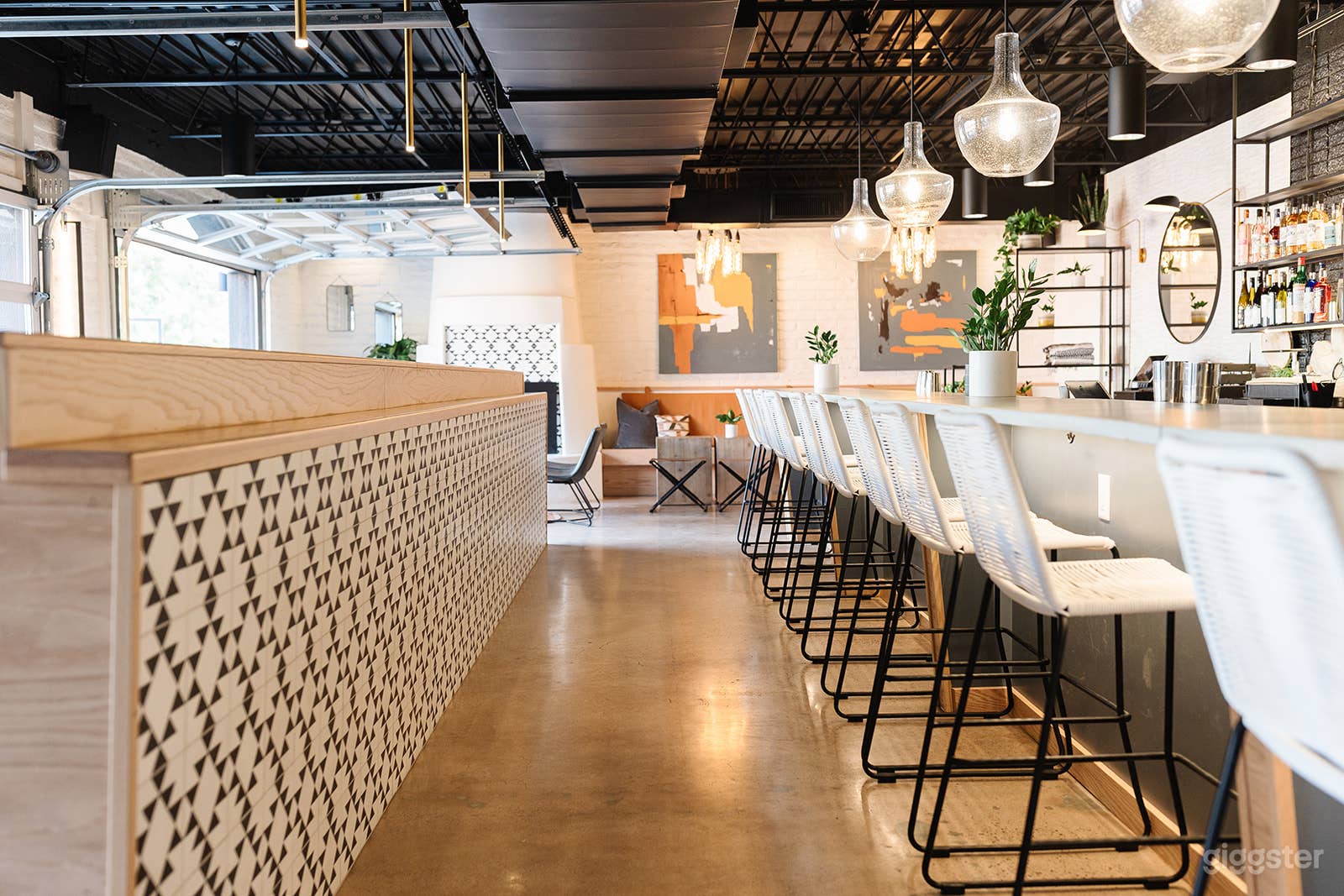 Bar and Cafe with Huge Outdoor Patio Photo 3