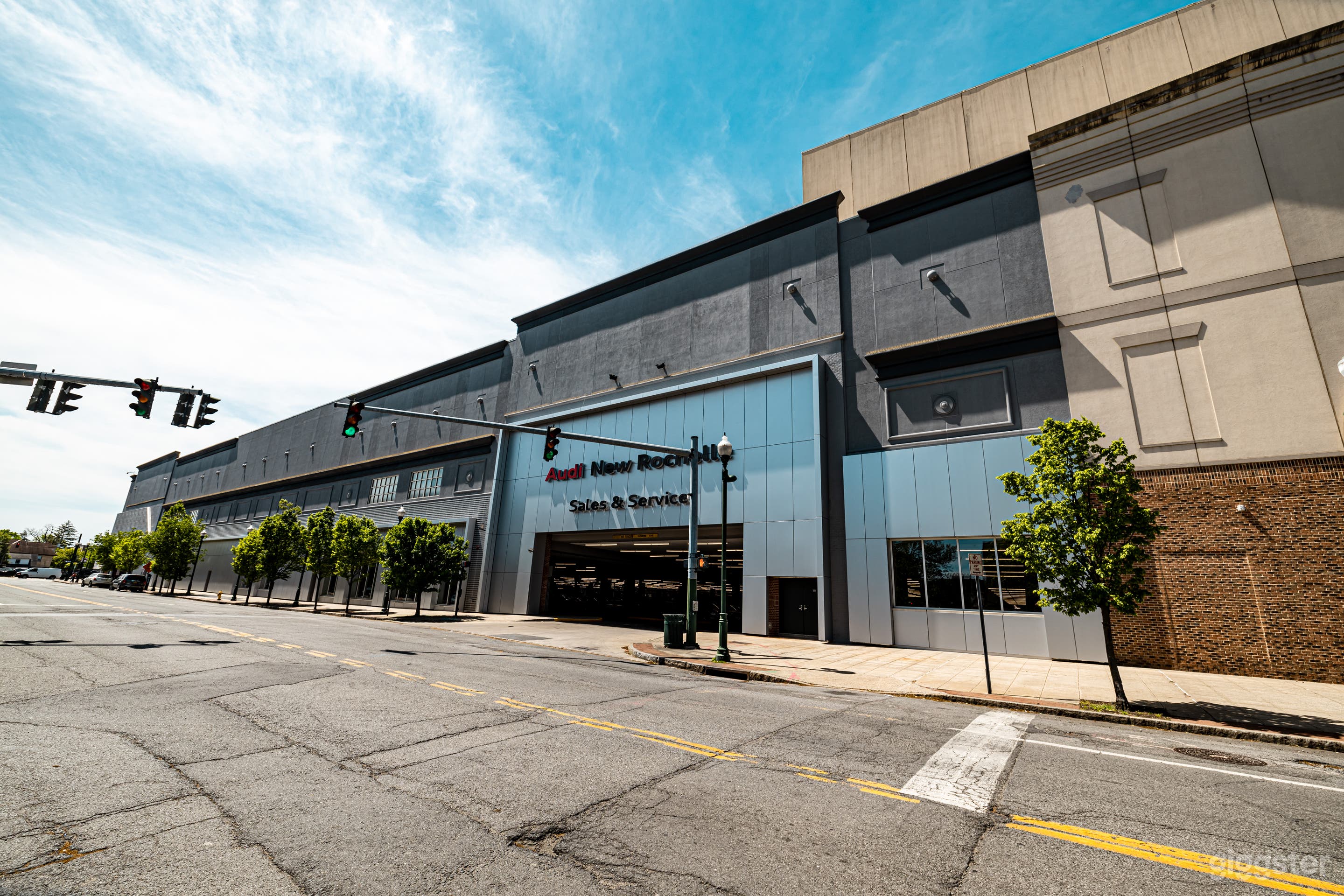 Classic Audi of New Rochelle Photo 4