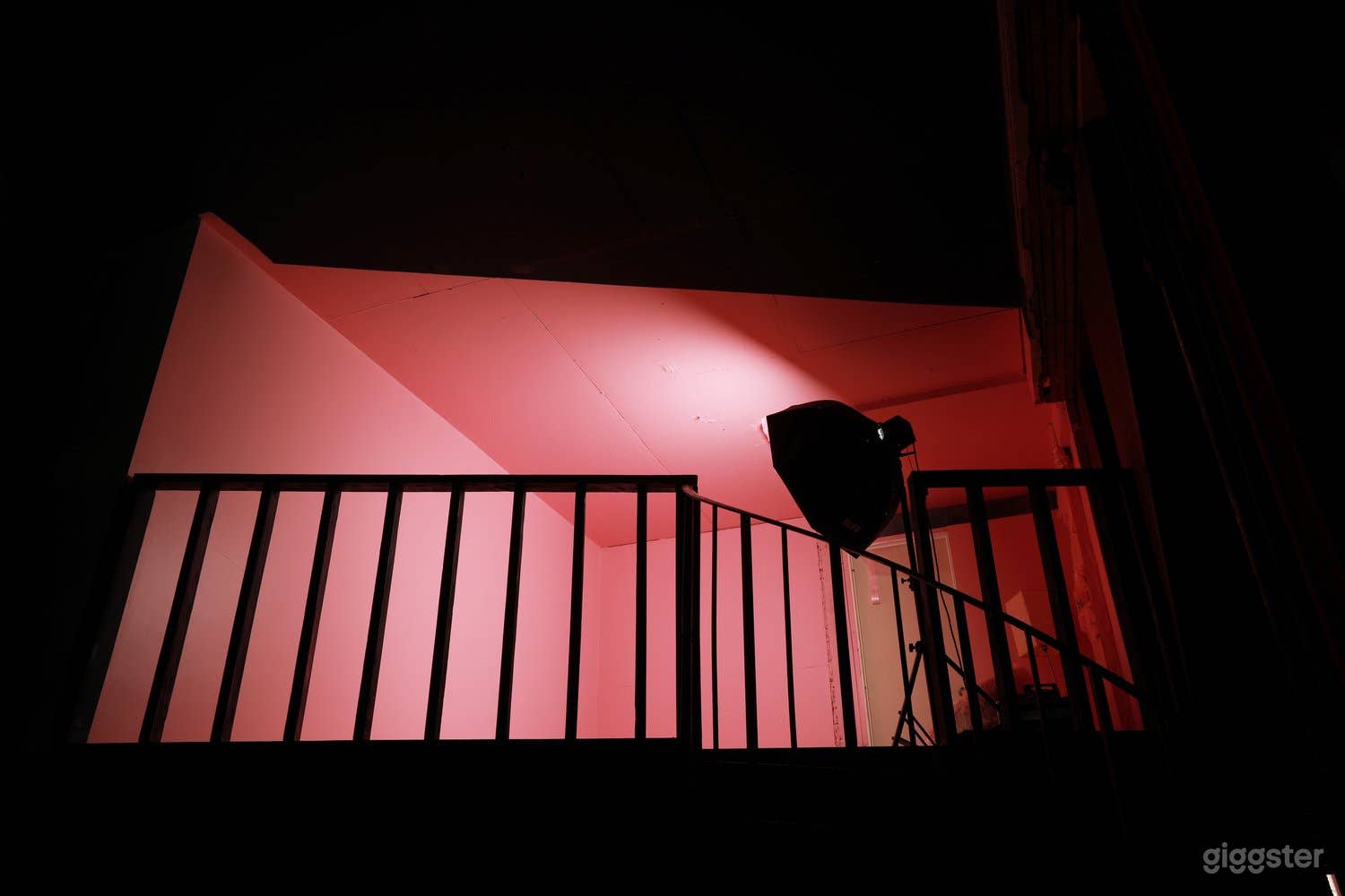 Pink Room - East Hollywood Studio Photo 3