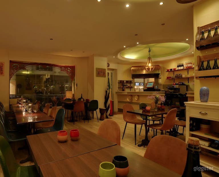  Einzigartiger bretonisch-senegalesischer Restaurantbereich im Zentrum von Paris 