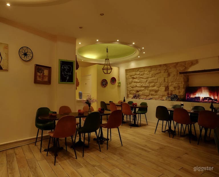  Einzigartiger bretonisch-senegalesischer Restaurantbereich im Zentrum von Paris 