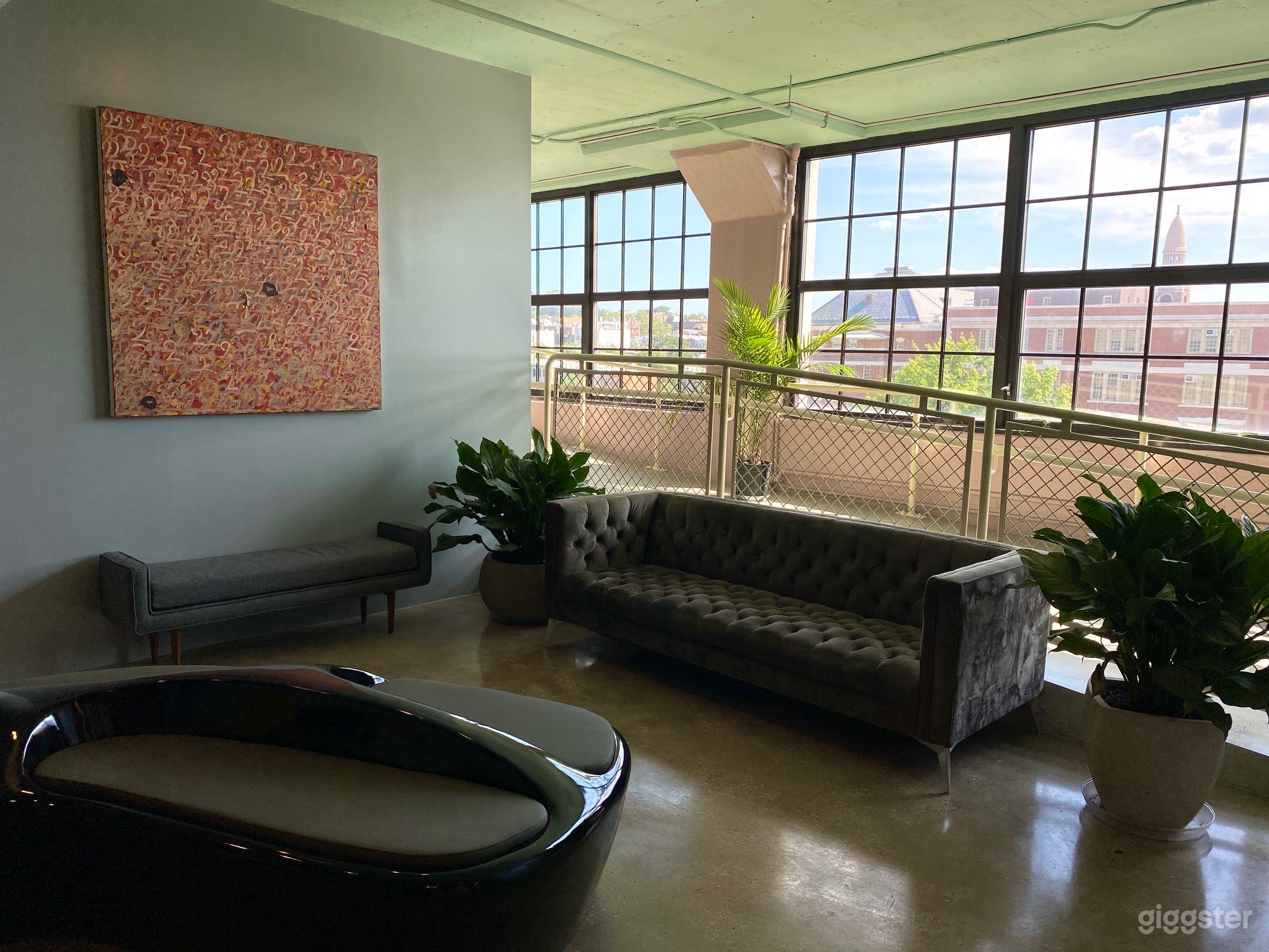 Bright Creative Studios Near Industry City Photo 2