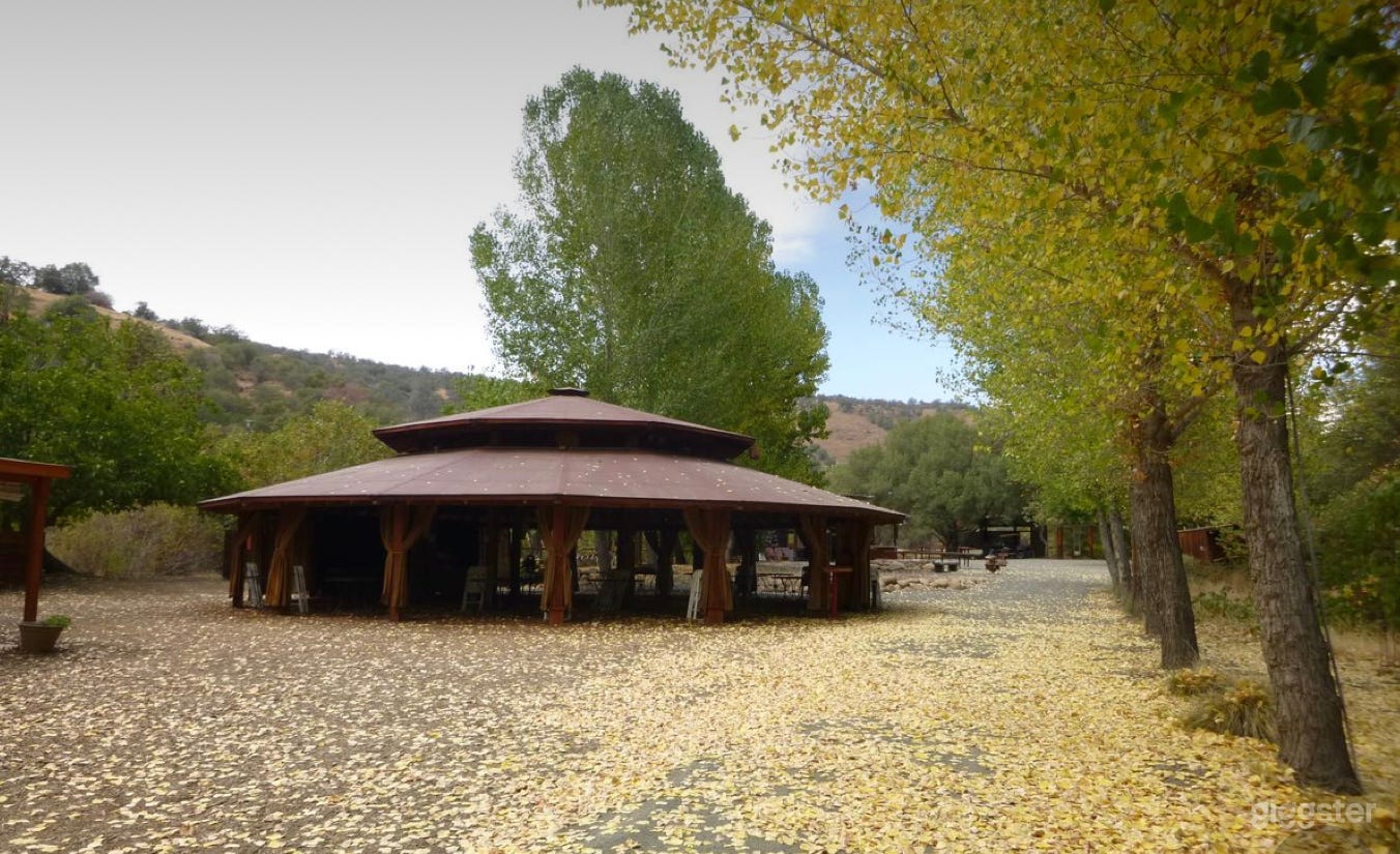 Scenic 722 acre ranch on the river. Photo 3