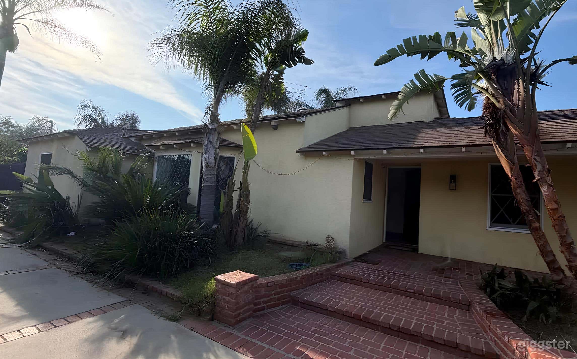 Vintage Home For Filming Photo 3