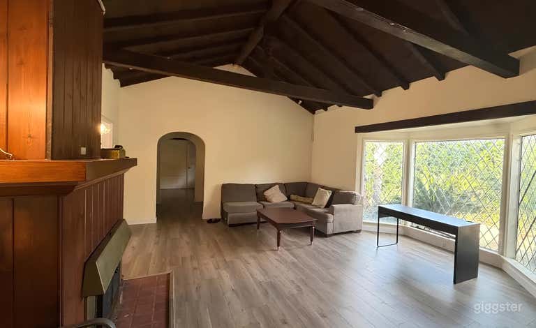  Vintage Home For Filming 