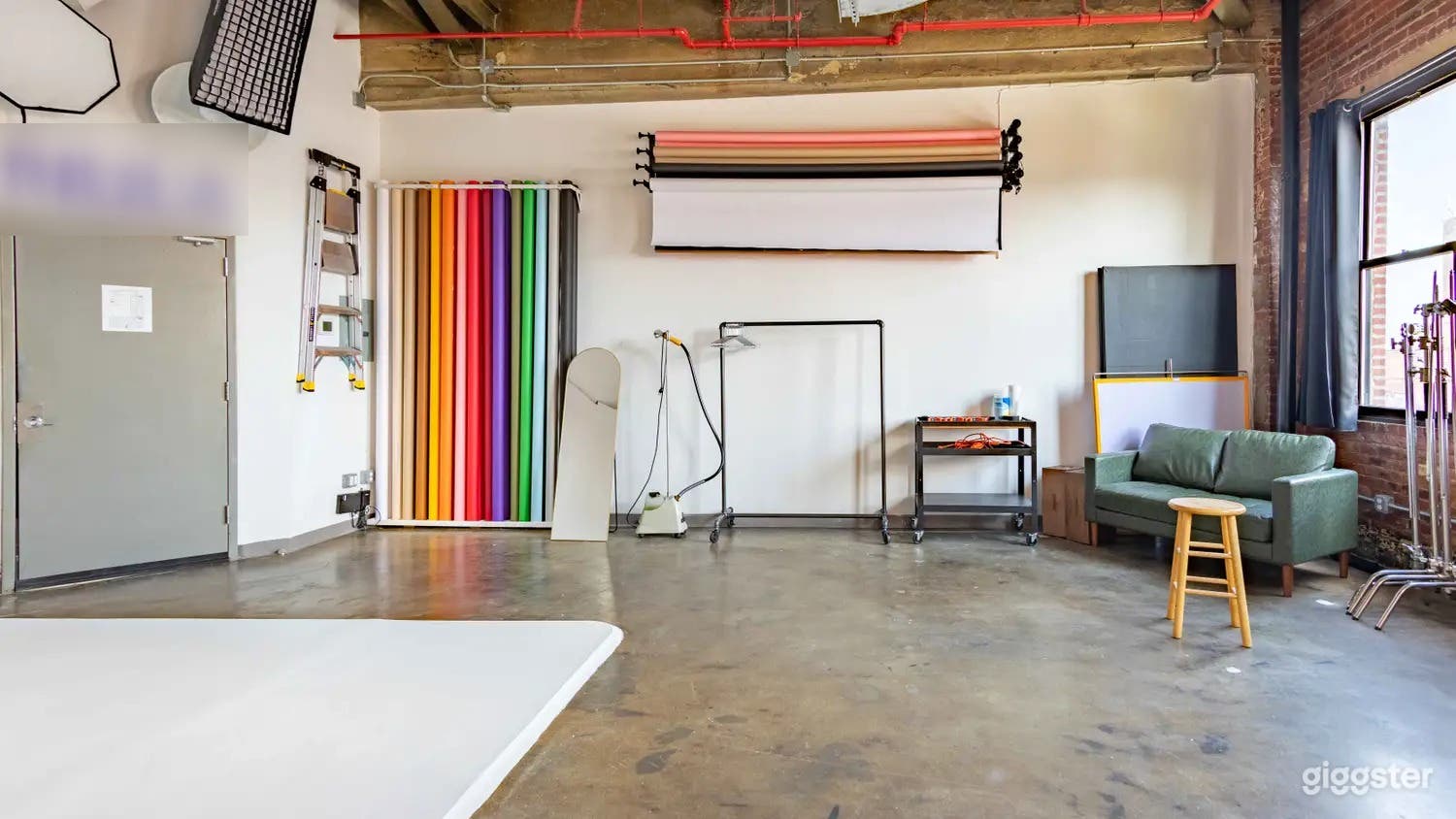 Cyc Wall Loft Photo Studio w/Equipment Included Photo 2