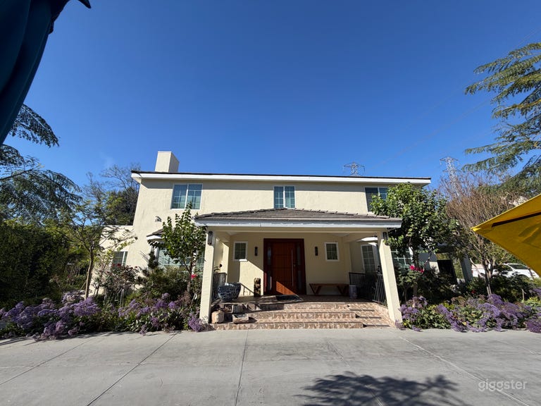  Stunning Mansion with Tennis Court in Pasadena 