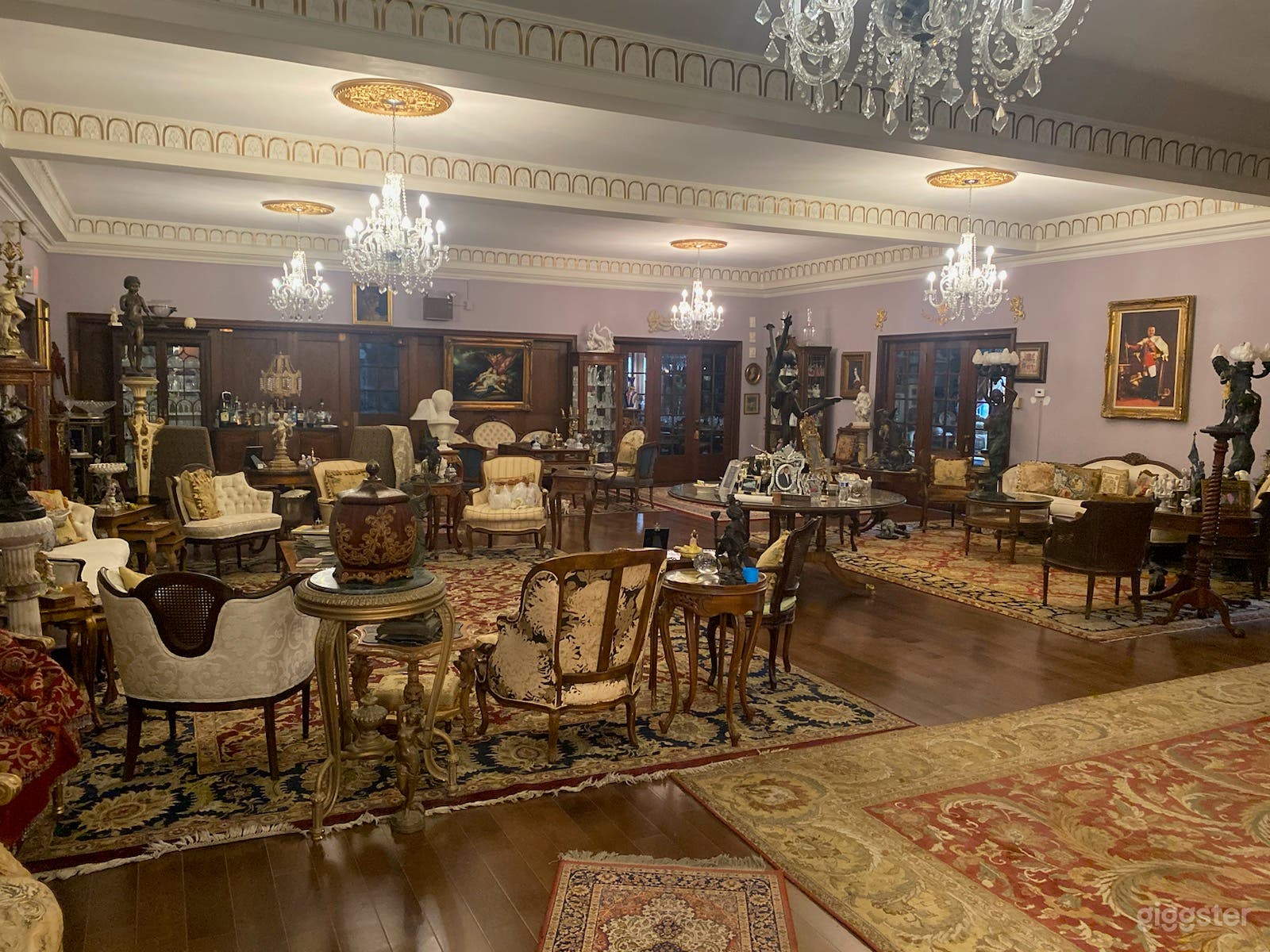 The Grand Salon Photo 2