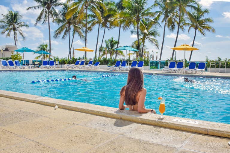  Oceanside Swimming Pool 