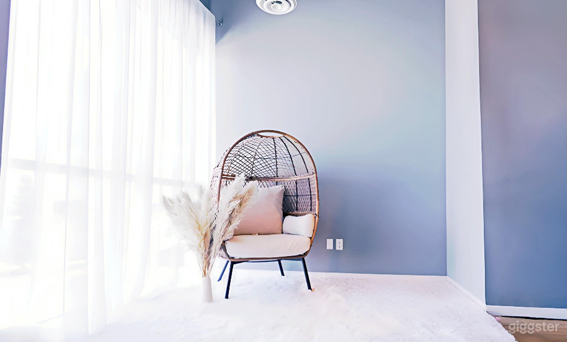 Professional Creative Studios: Photography, Music &amp; Podc Photo 3