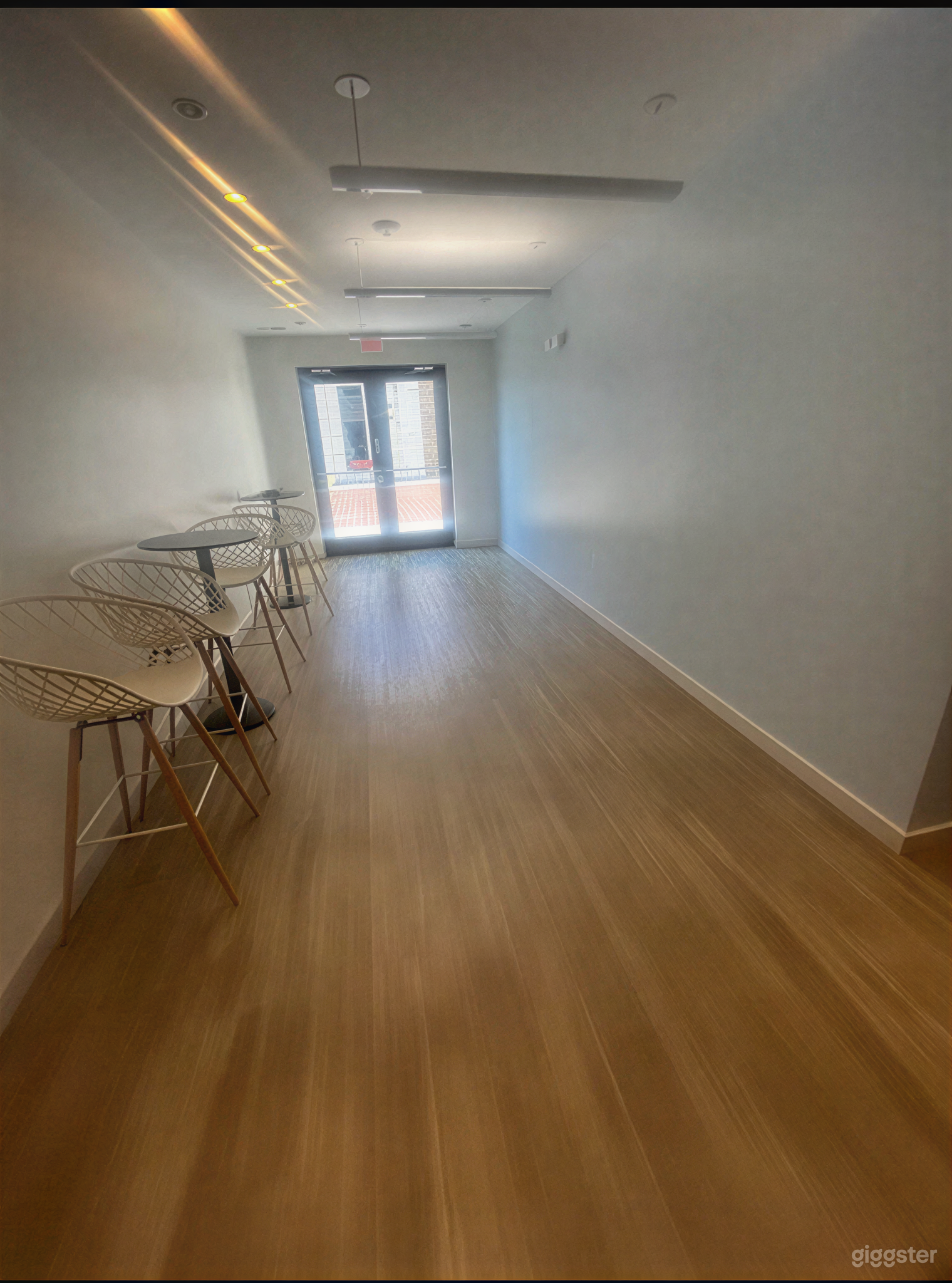 Modern Mid-Century Lounge & Breakout Spaces Photo 3