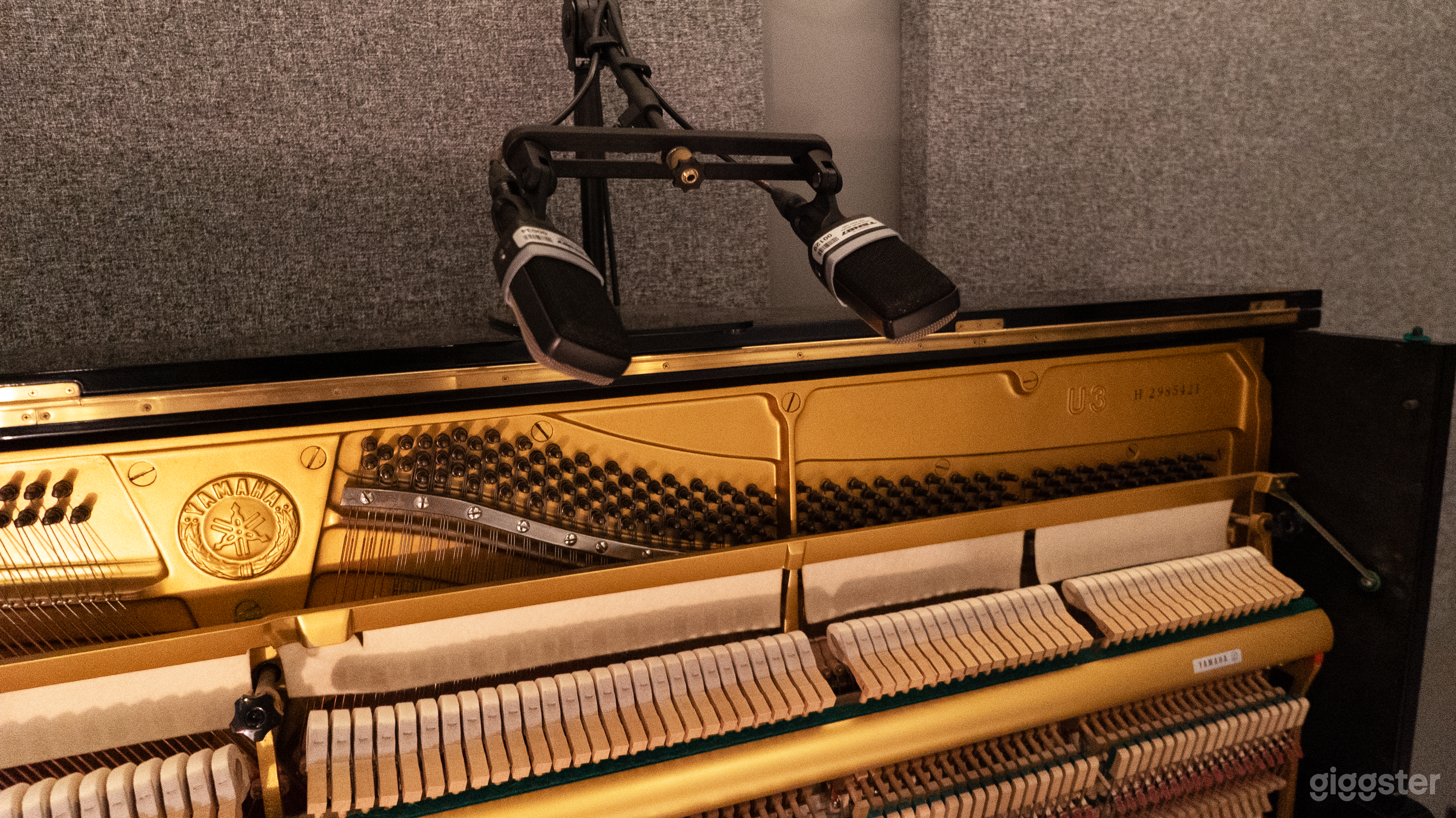 Studio B - Production &amp; Writing Room Photo 4