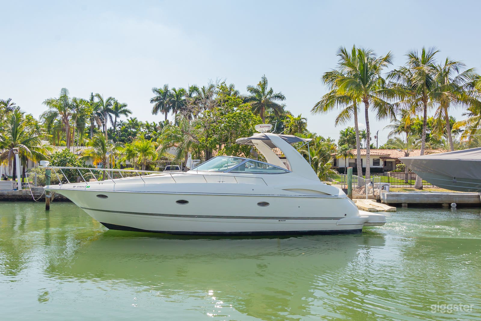 CRUISER | 42' YACHT Photo 1