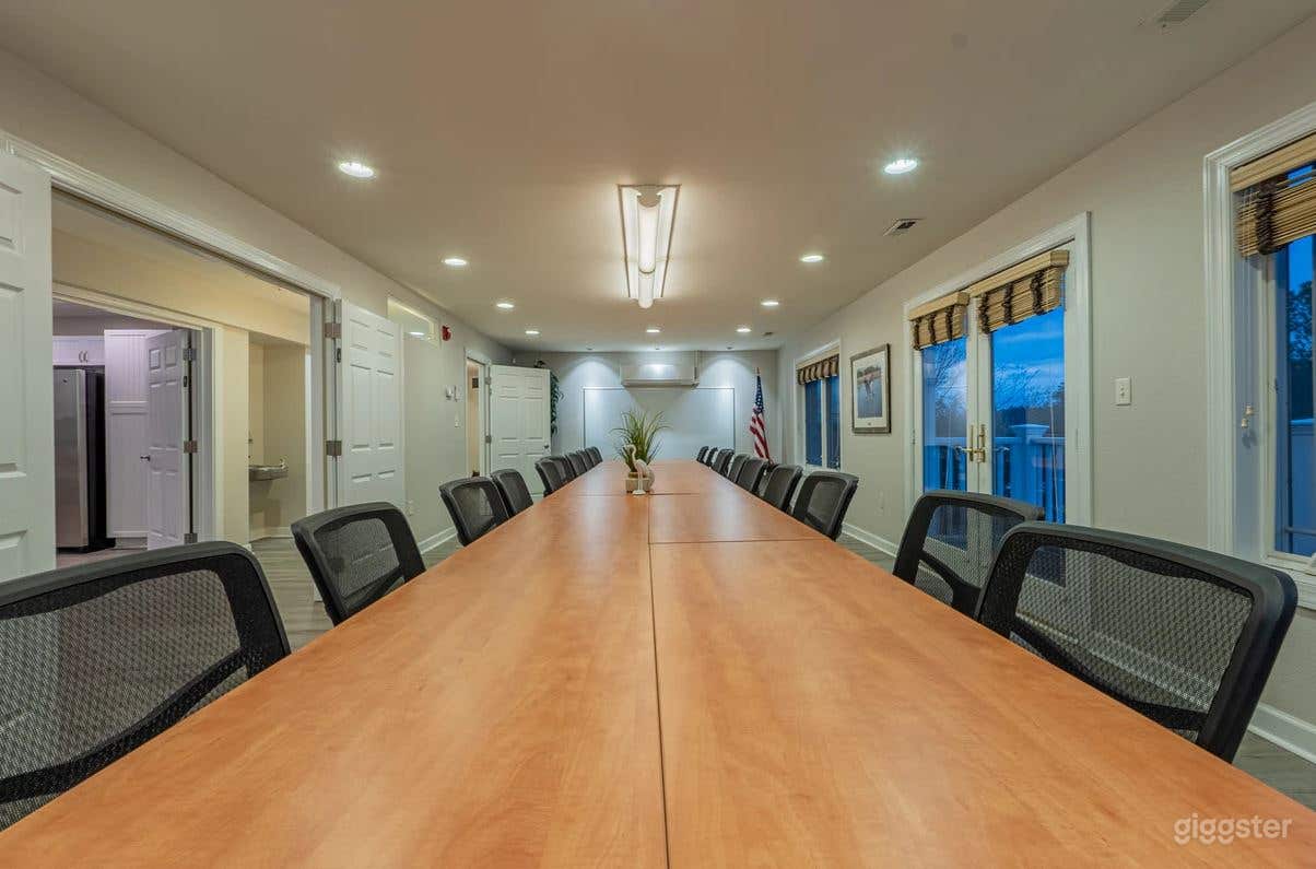 THE GREAT HERON ROOM (Large Conference Room) Photo 1