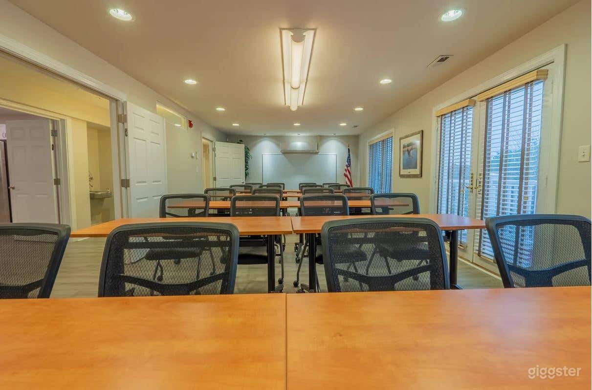 THE GREAT HERON ROOM (Large Conference Room) Photo 2