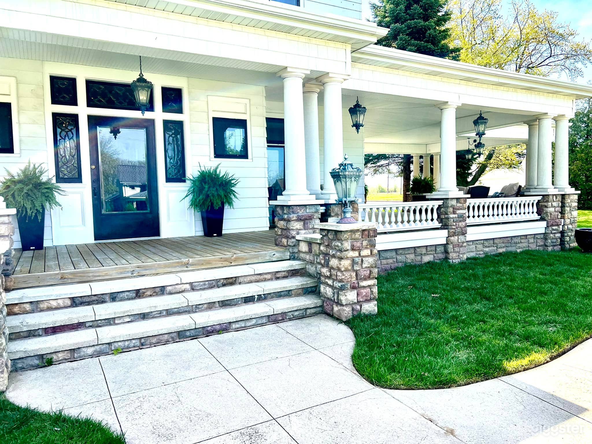 Boutique Hotel & Events, Luxury in Port Austin MI-Lake Huron Photo 4