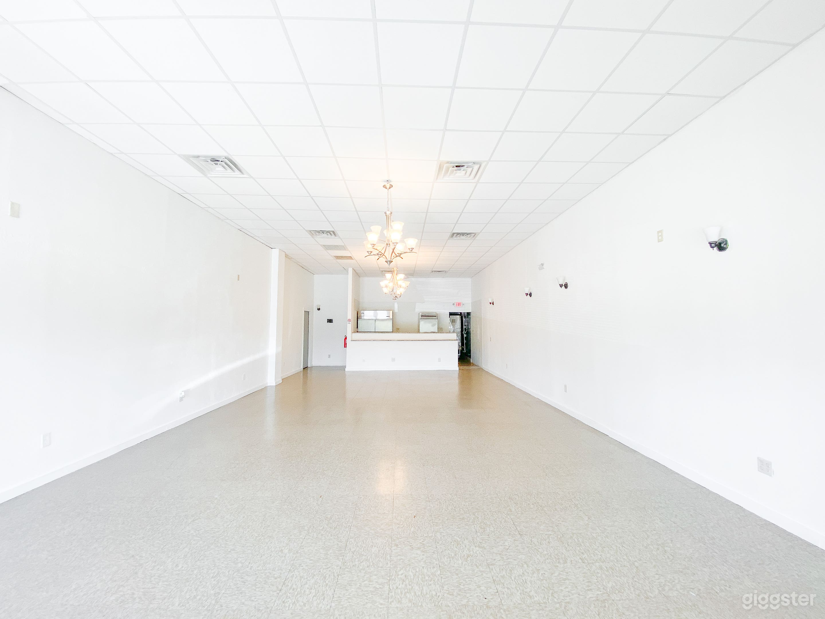 White Minimal Event Space Photo 1