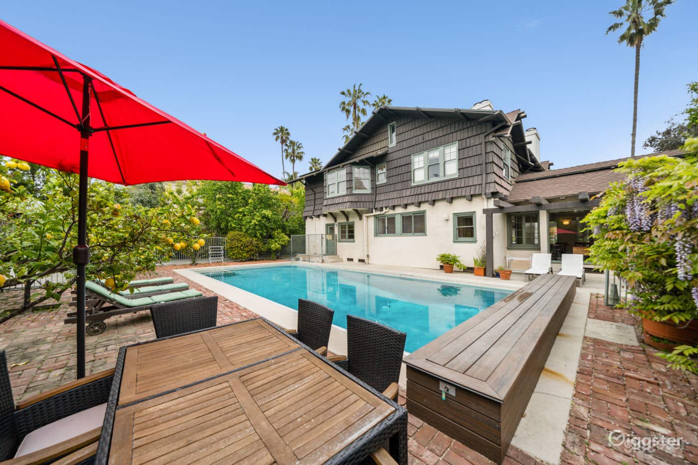  TIMELESS HOLLYWOOD ESTATE: BEVERLY HILLS/POOL Photo 1