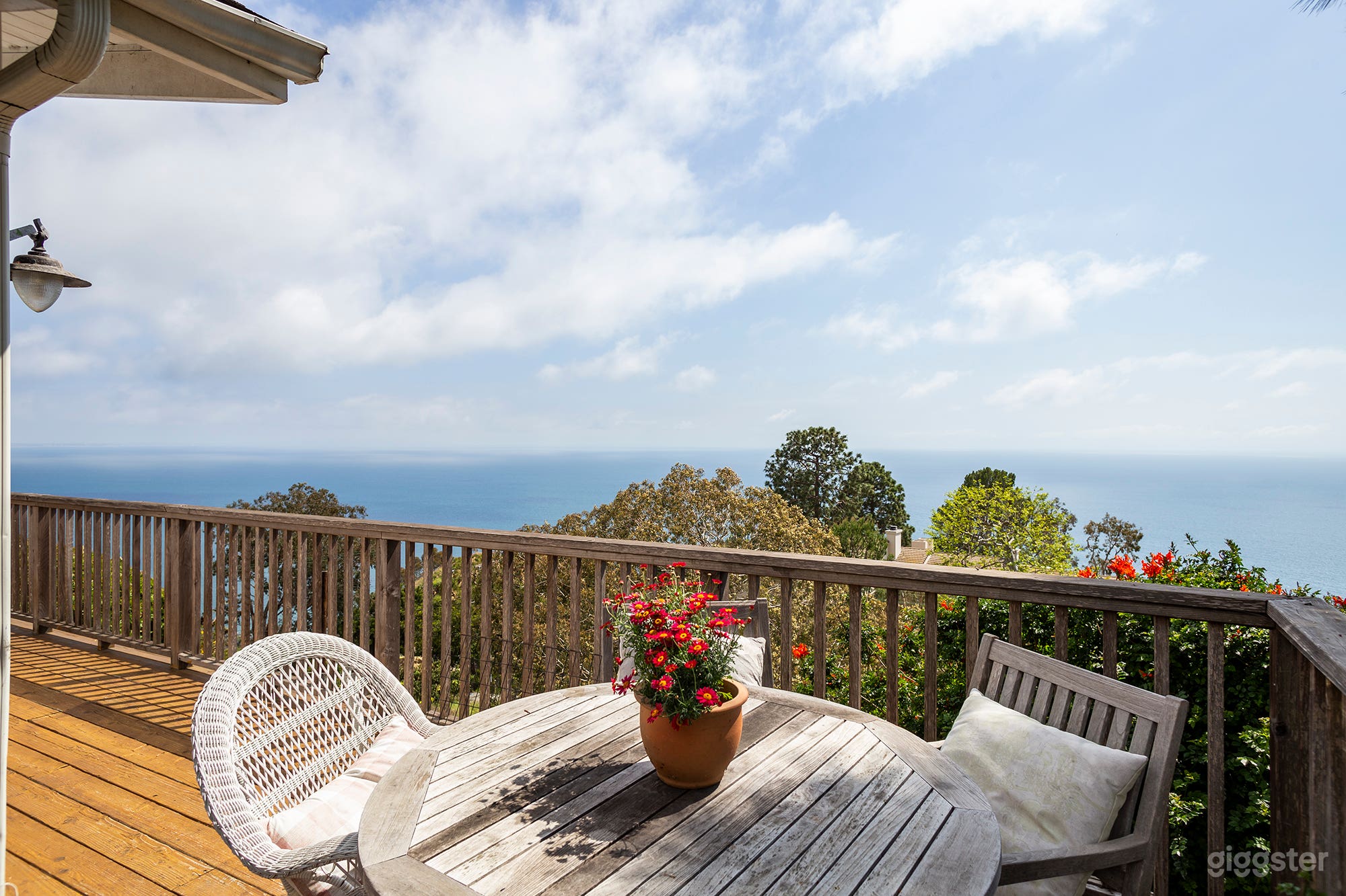 Shabby Chic Retreat Photo 3