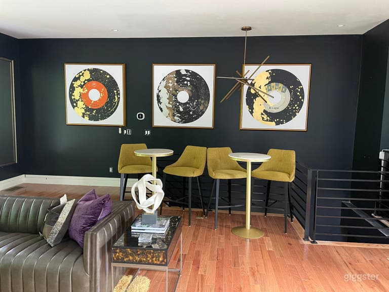  Contemporary Modern Home for Filming 