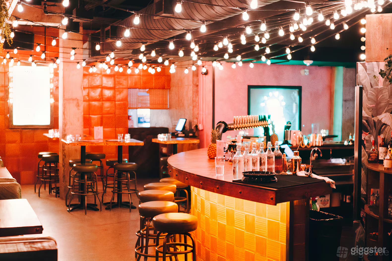 Warm &amp; Inviting Bar – Miami After Dark Vibes in Toronto Photo 1