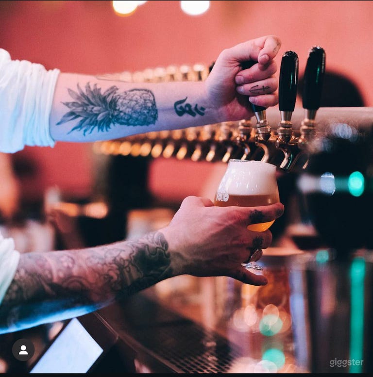  Warm & Inviting Bar – Miami After Dark Vibes in Toronto 