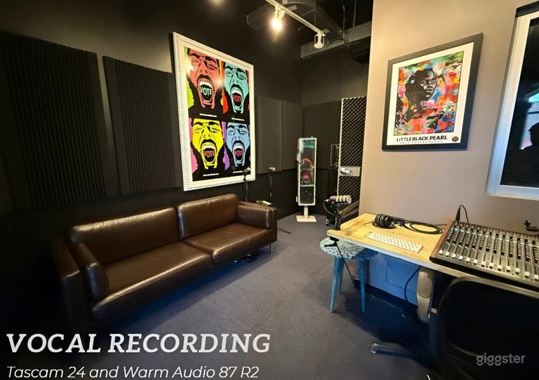  4-Person Podcast Studio with Engineer & Live Stream 