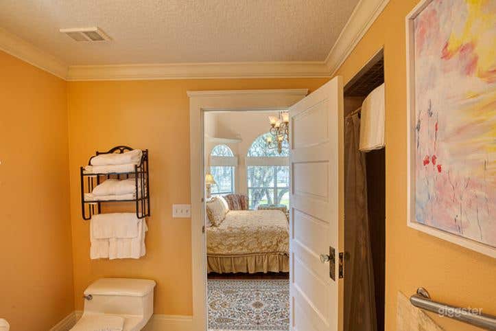  Romantic River Inn Suite Room  