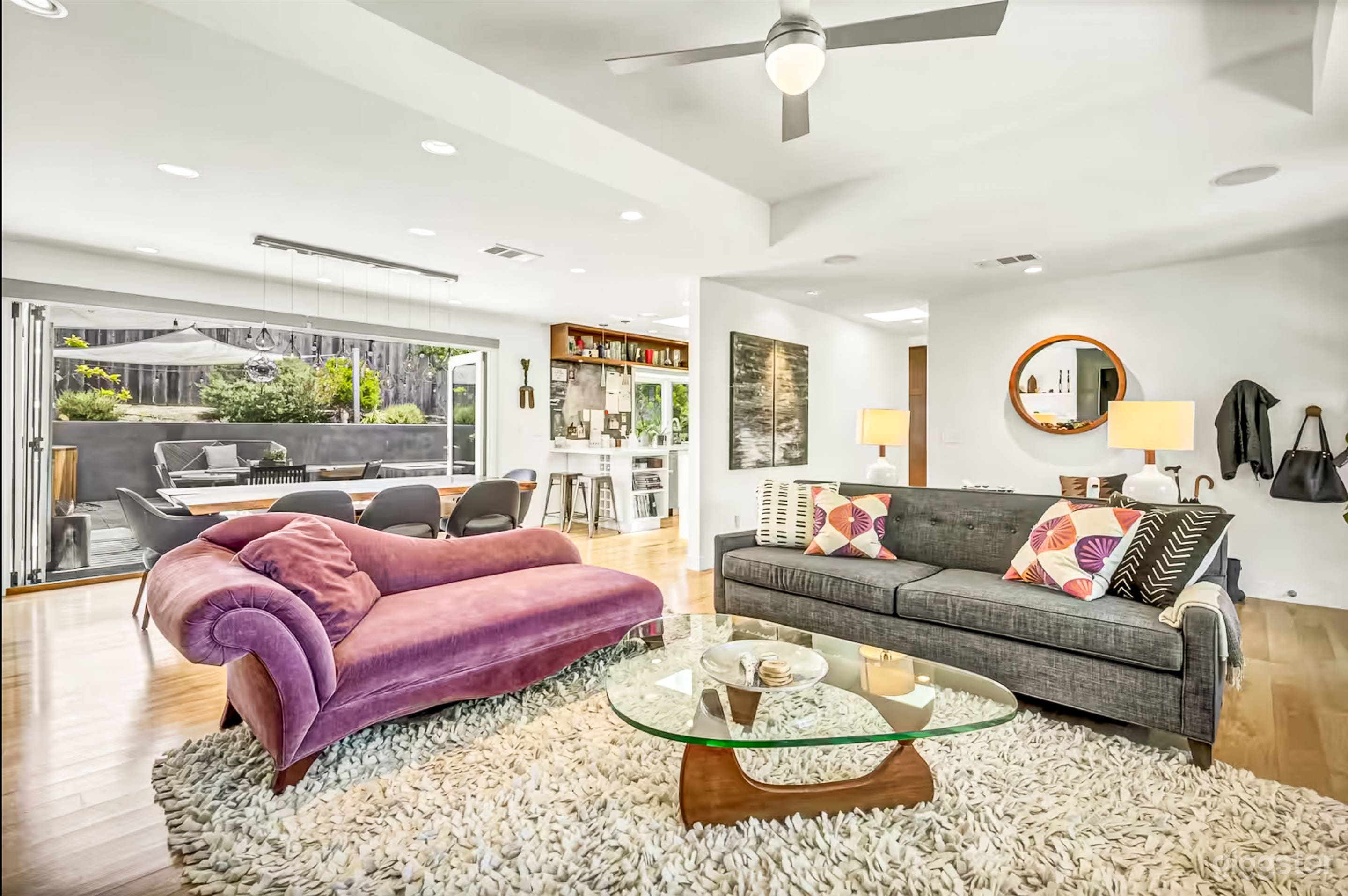 Coastal Encinitas Bungalow — Bright &amp; Stylish Photo 4