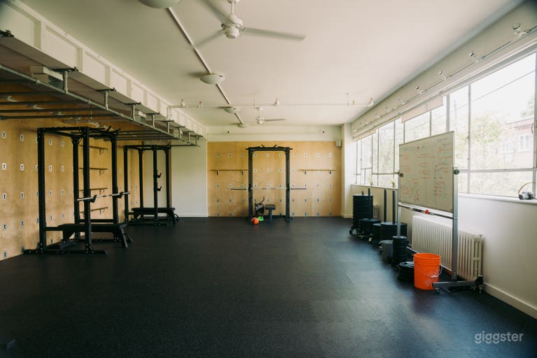  Bright Fitness Studio 