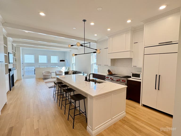  Modern Home with Comfortable Design 