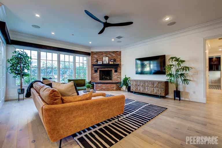  Luxury Arcadia Home - Natural Light 