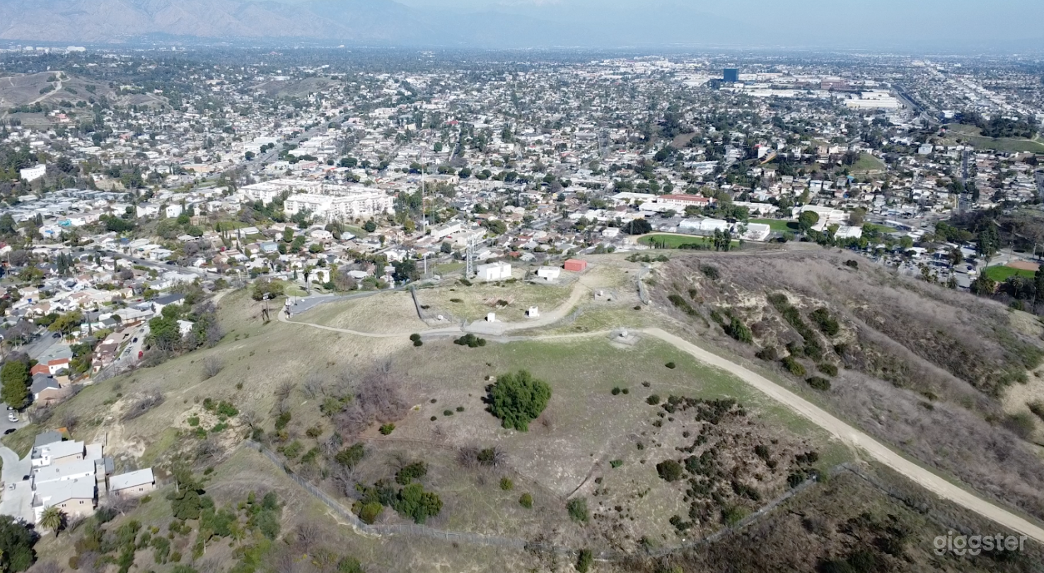 Los Angeles Hillside Filming Location with Views Photo 1