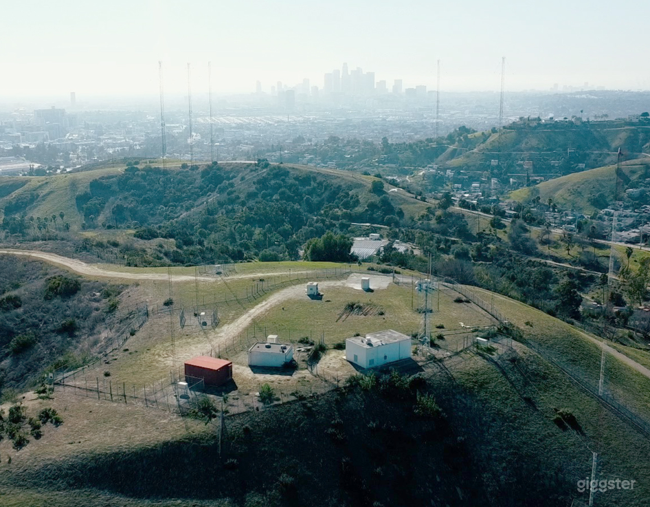 Los Angeles Hillside Filming Location with Views Photo 3