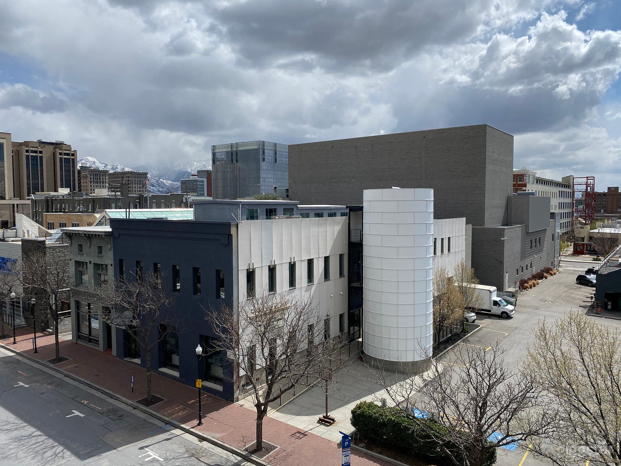 Modern and Chic Downtown Party and Event Venue Photo 2