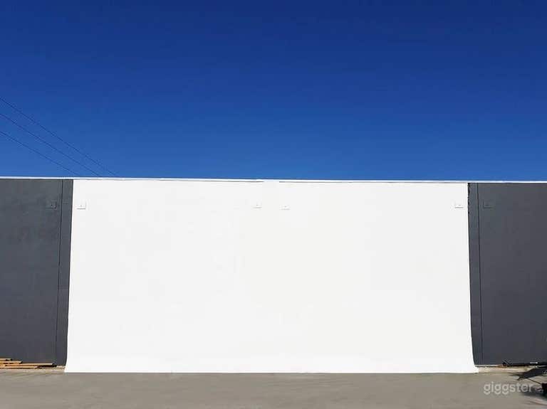  Studio 7 - EXTÉRIEUR DEVANT / PLATEAU CYCLORAMA EXTÉRIEUR 