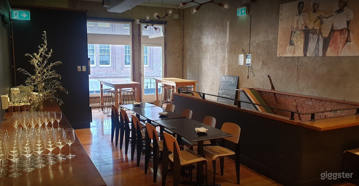 Intimate space in Brisbane city (Mezzanine) Photo 4