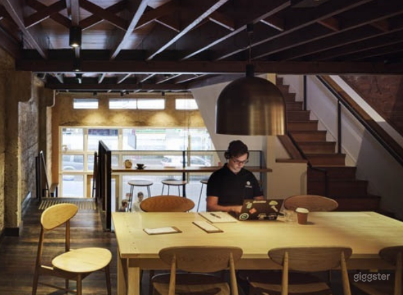  Intimate space in Brisbane city (Mezzanine) 