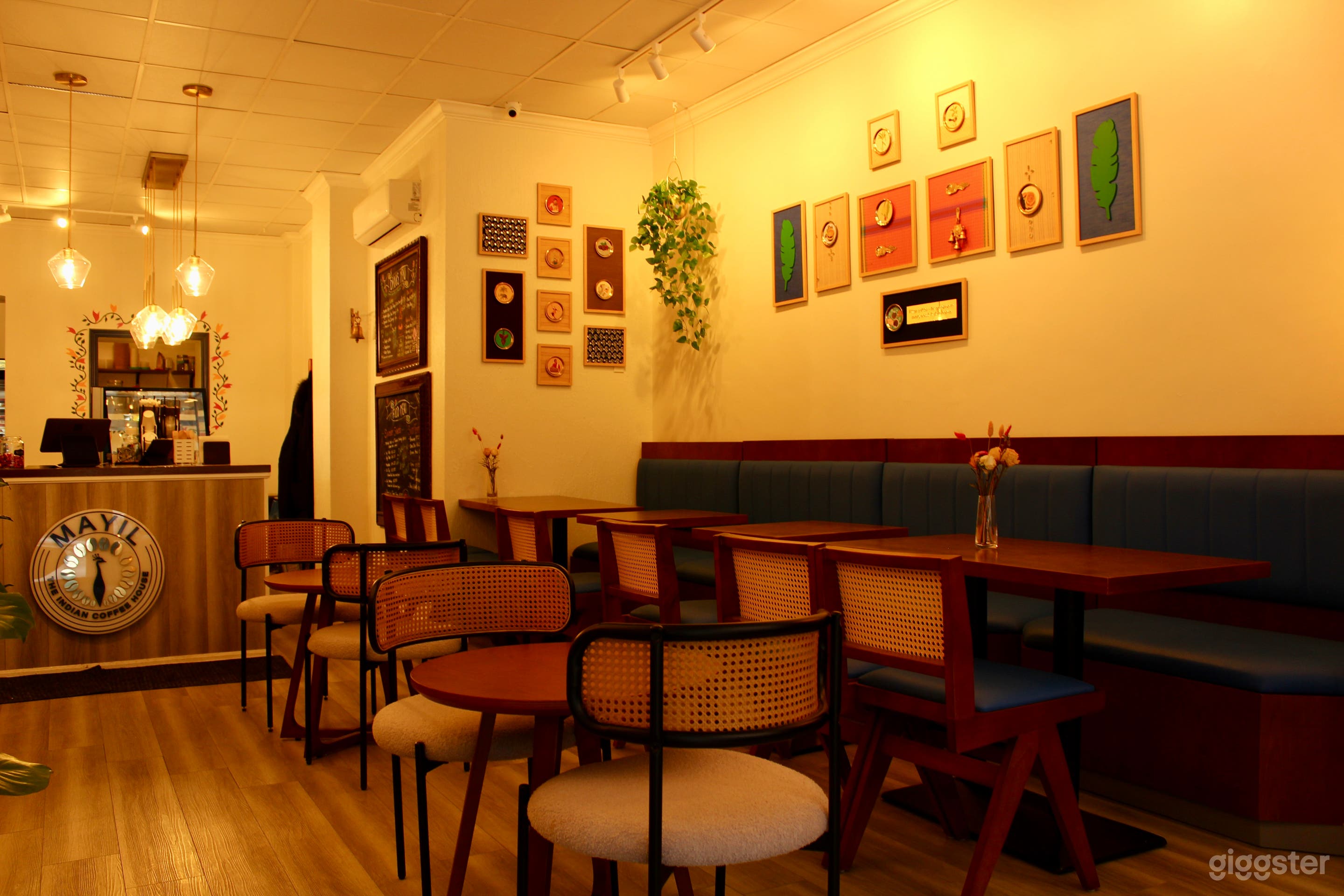 Cafe Space with Endless Vibes and a Hidden Patio! Photo 2